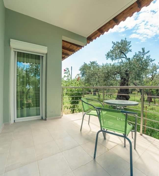 Mougkrasstudio Apartment Skala Rachoni  ภายนอก รูปภาพ