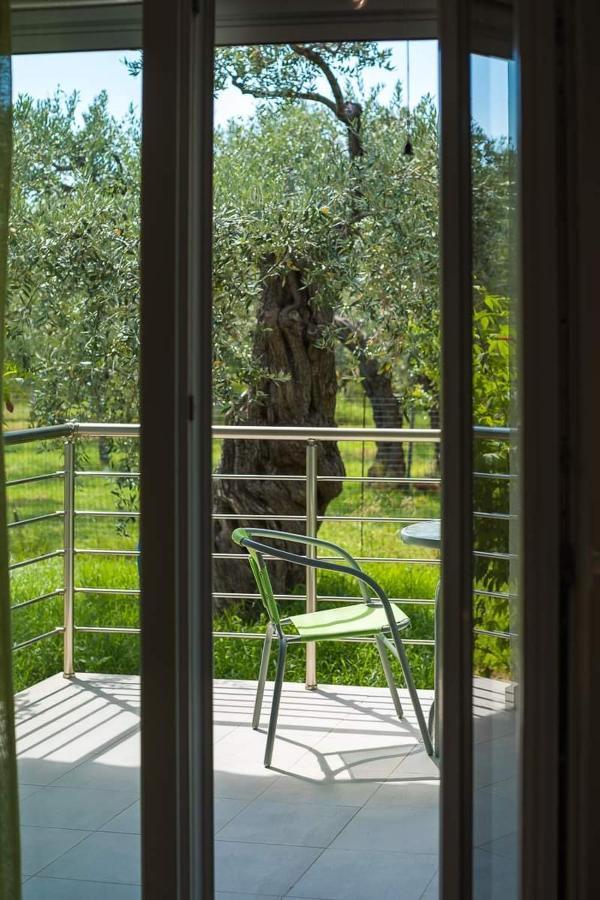 Mougkrasstudio Apartment Skala Rachoni  ภายนอก รูปภาพ