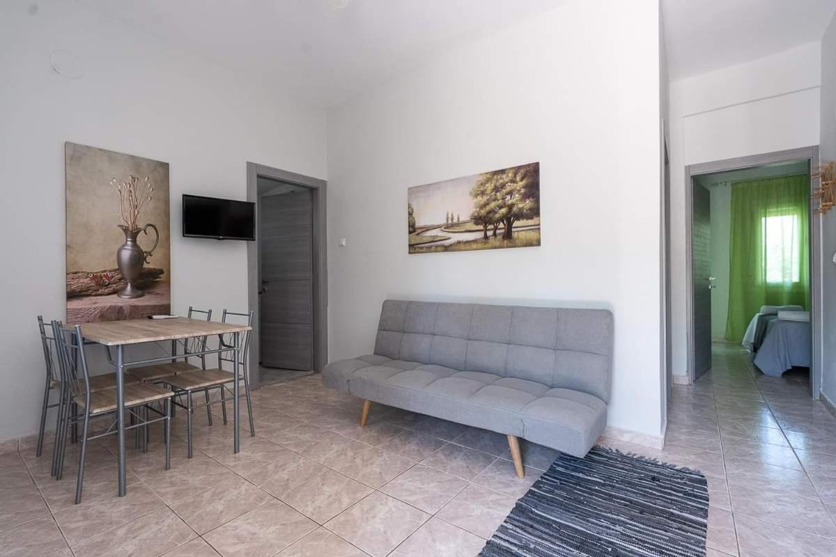 Mougkrasstudio Apartment Skala Rachoni  ภายนอก รูปภาพ