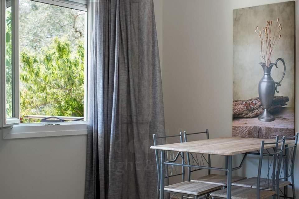 Mougkrasstudio Apartment Skala Rachoni  ภายนอก รูปภาพ