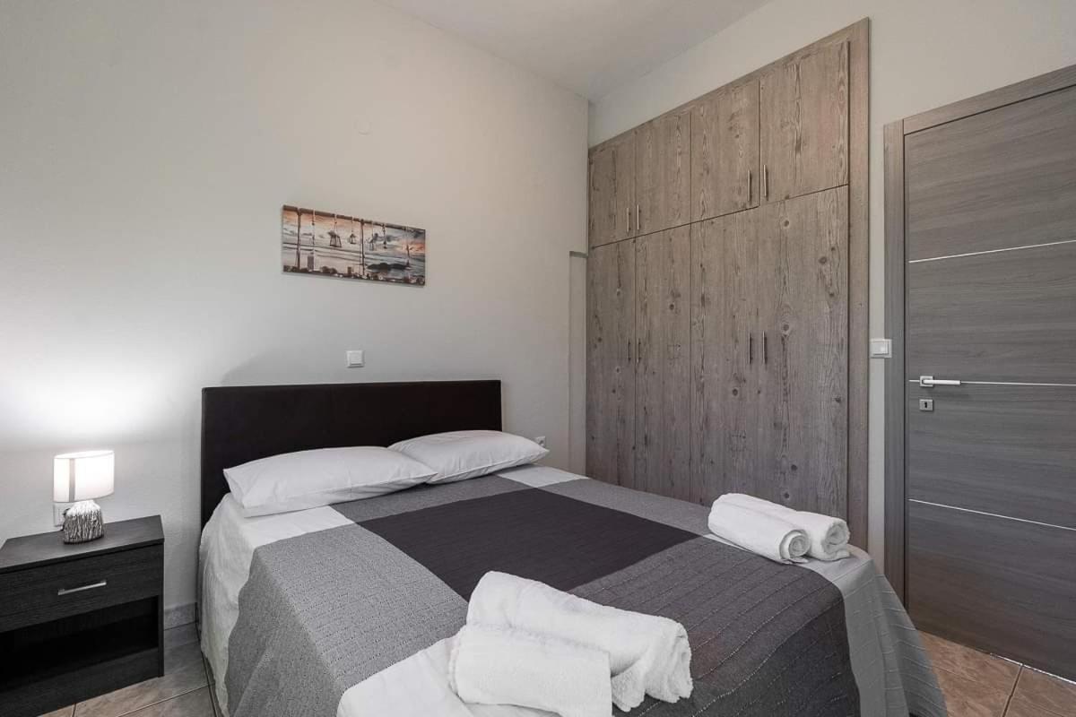 Mougkrasstudio Apartment Skala Rachoni  ภายนอก รูปภาพ