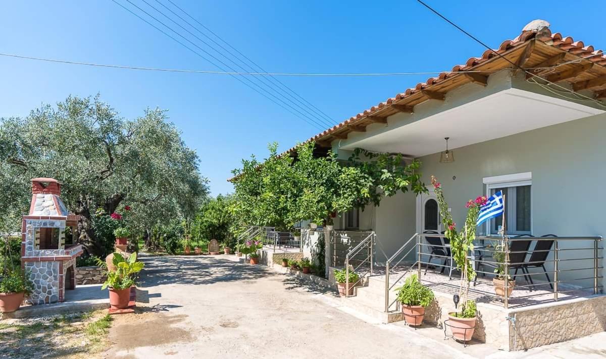 Mougkrasstudio Apartment Skala Rachoni  ภายนอก รูปภาพ