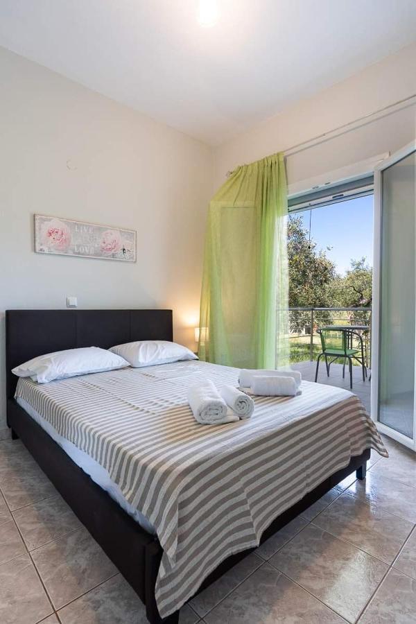 Mougkrasstudio Apartment Skala Rachoni  ภายนอก รูปภาพ